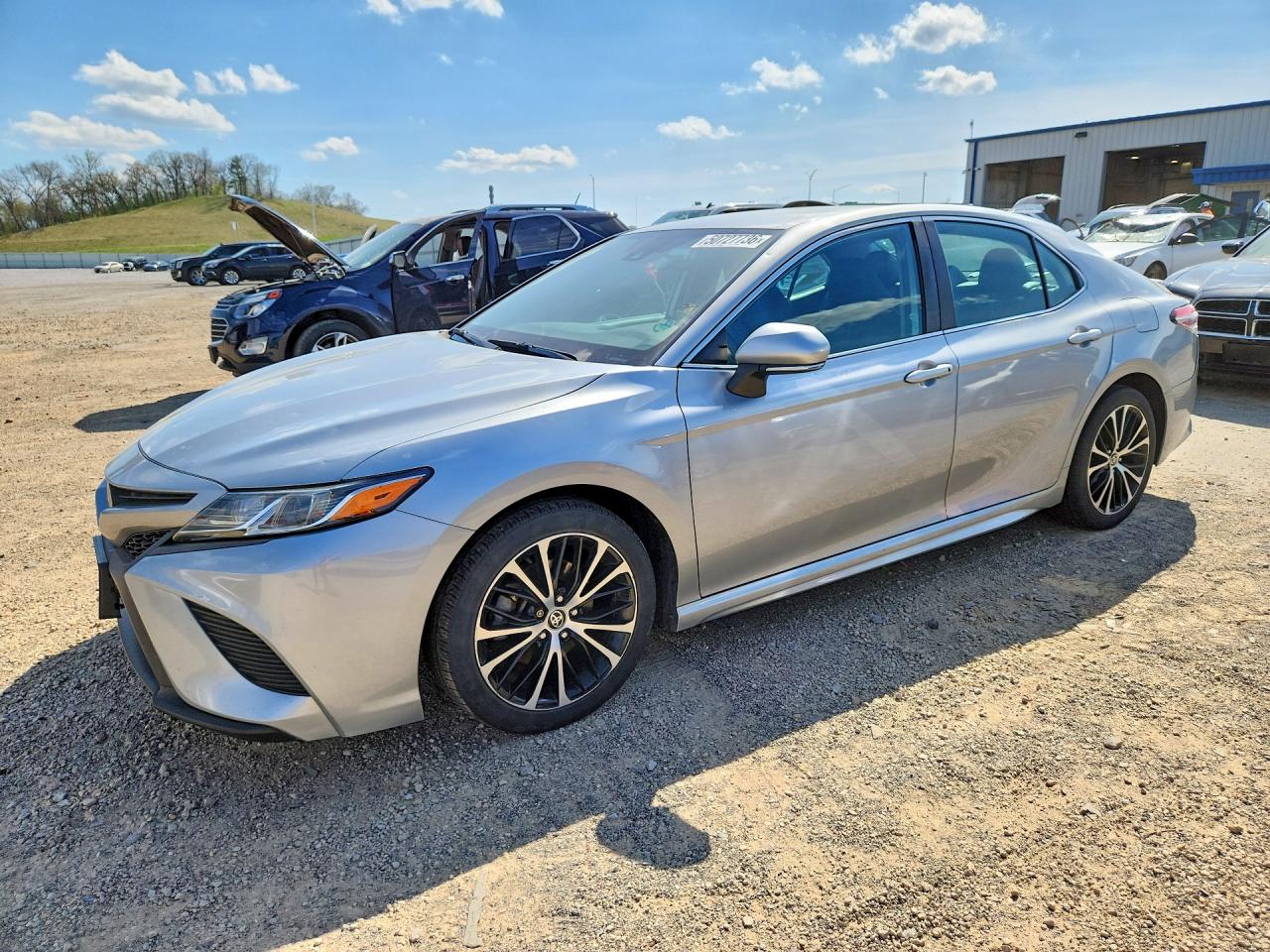Salvage Toyota Camry Image