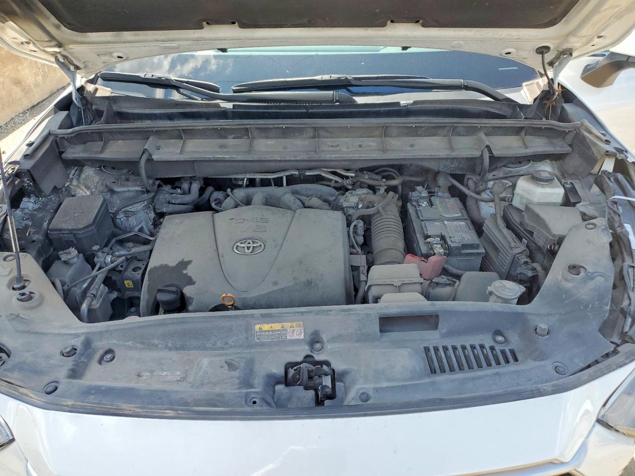 Toyota Highlander L