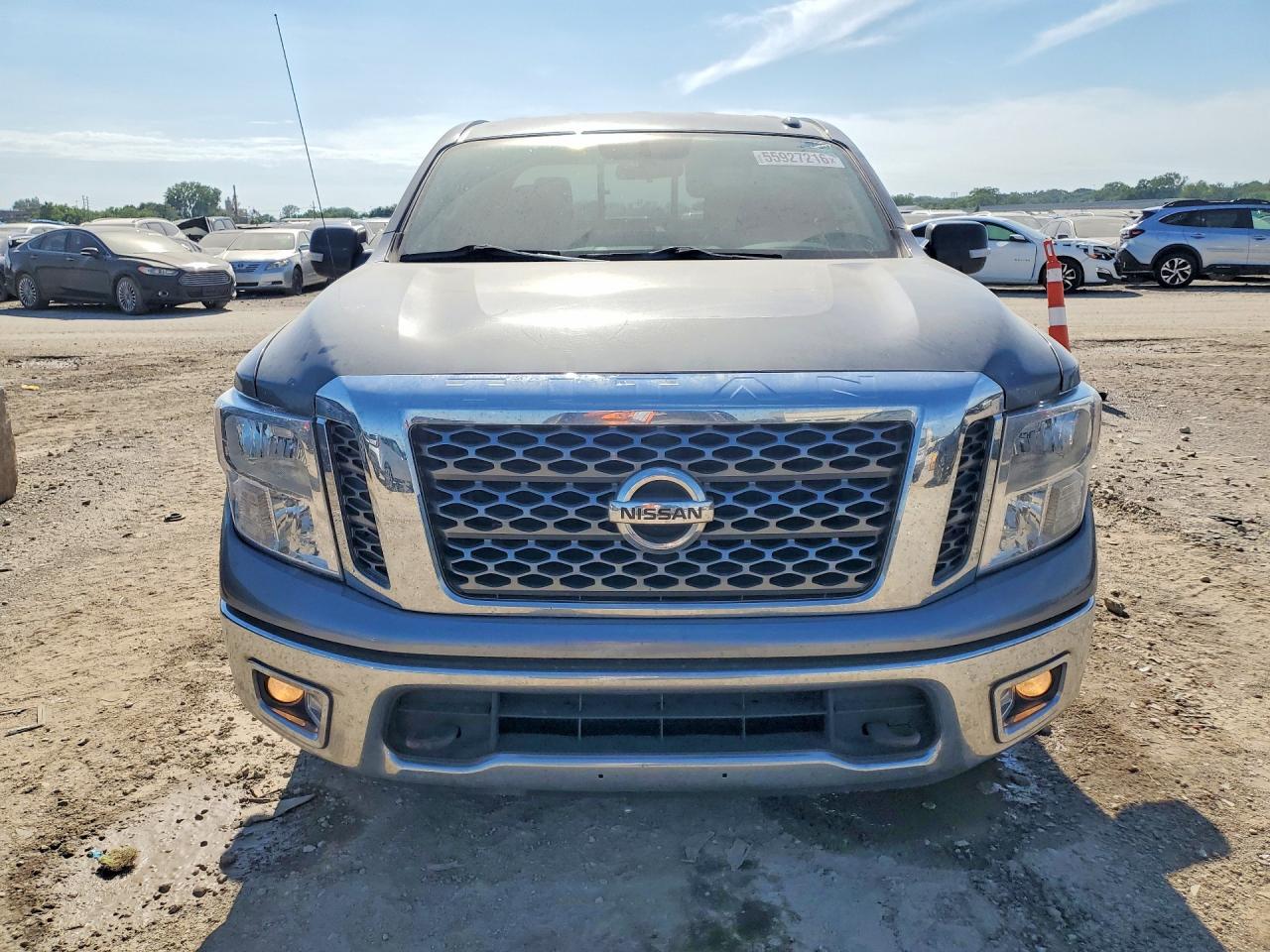 Nissan Titan S