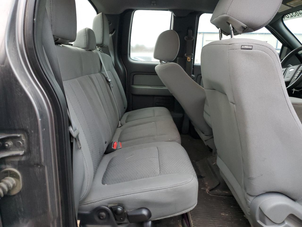 Ford F-150 Super Cab
