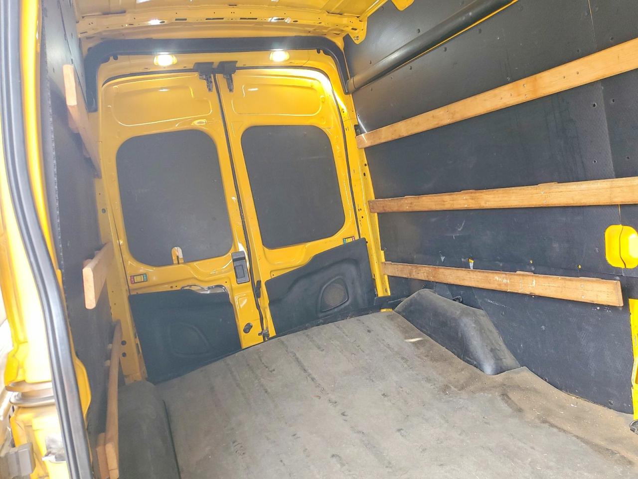 Ford Transit T-250