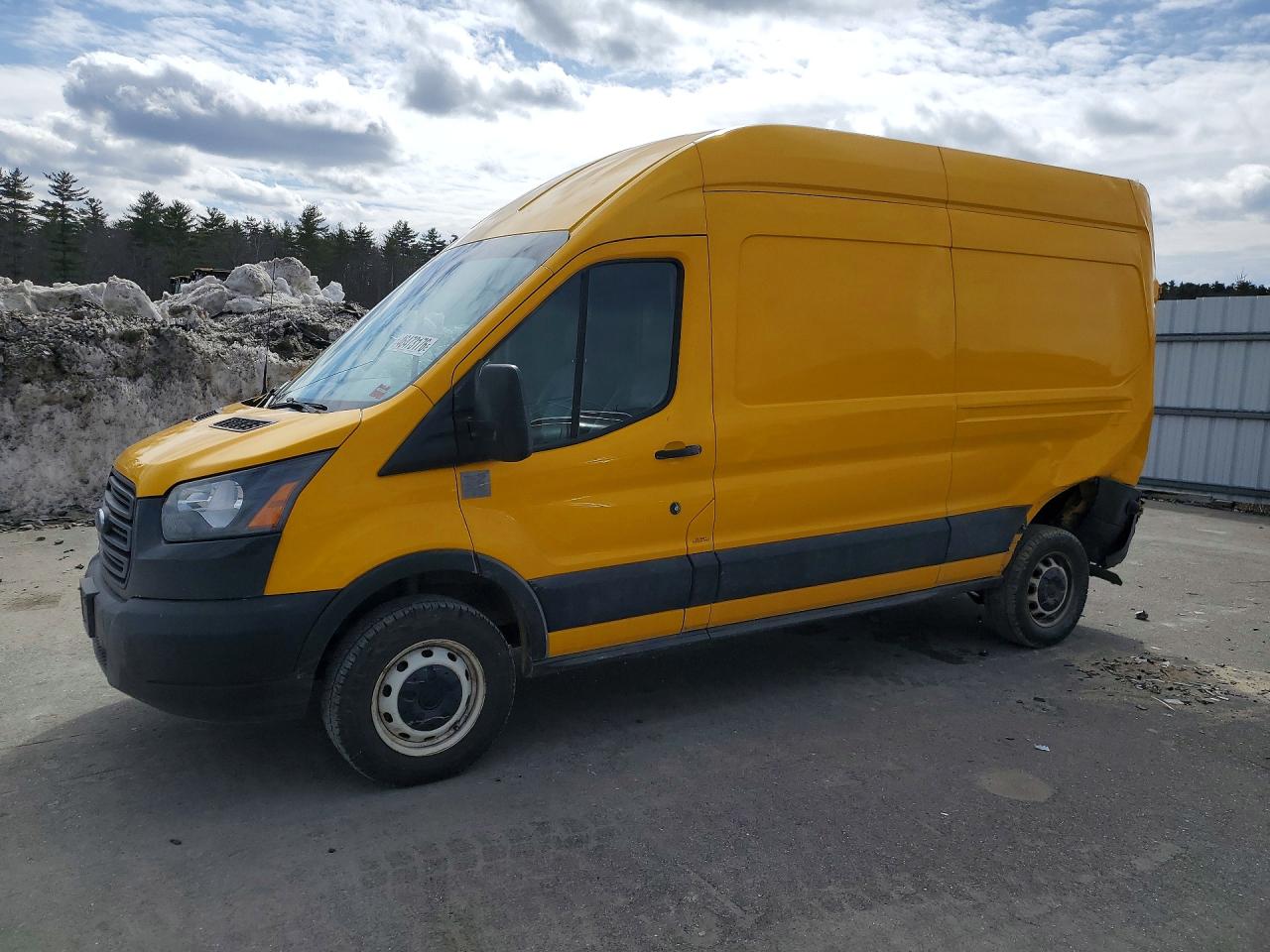 Salvage Ford Transit Image
