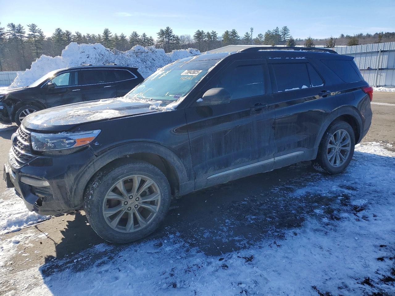 Salvage Ford Explorer Image