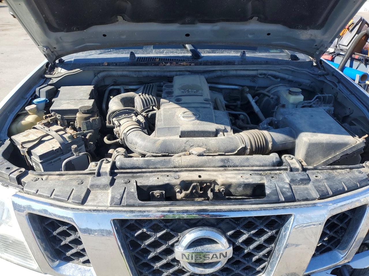Nissan Frontier Sv