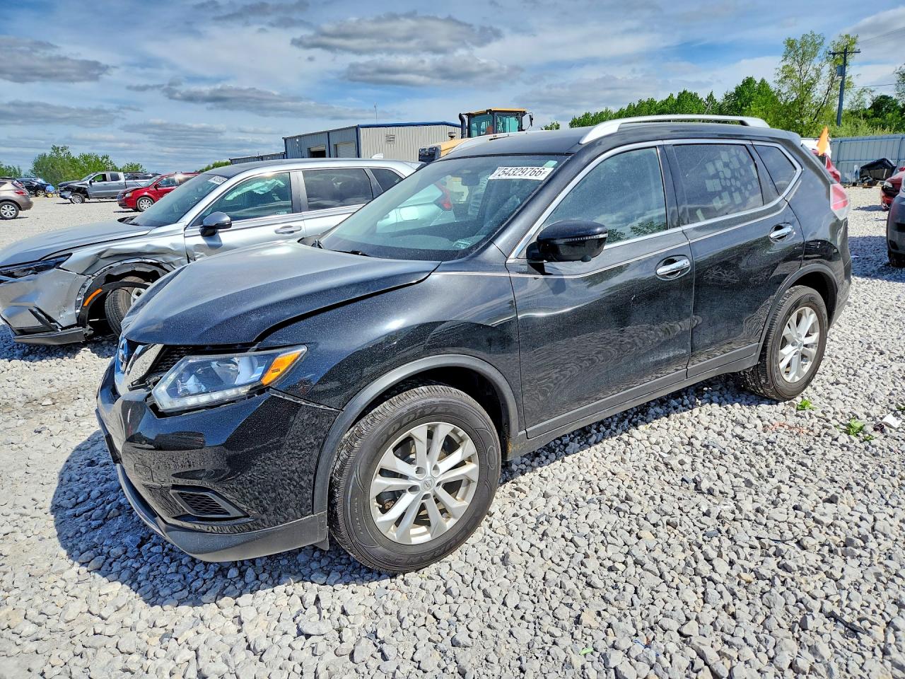 Salvage Nissan Rogue Image