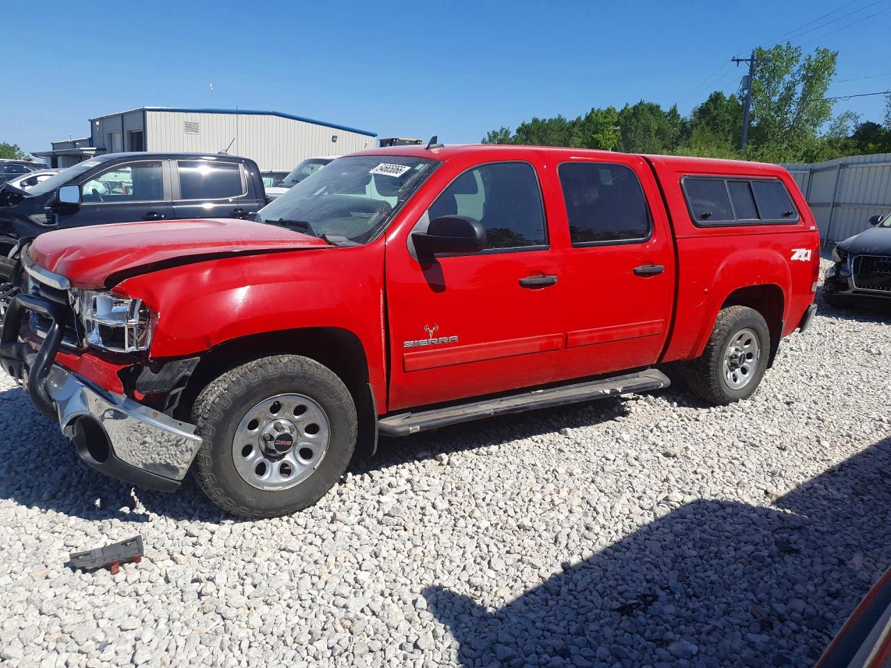 Salvage GMC Sierra Image
