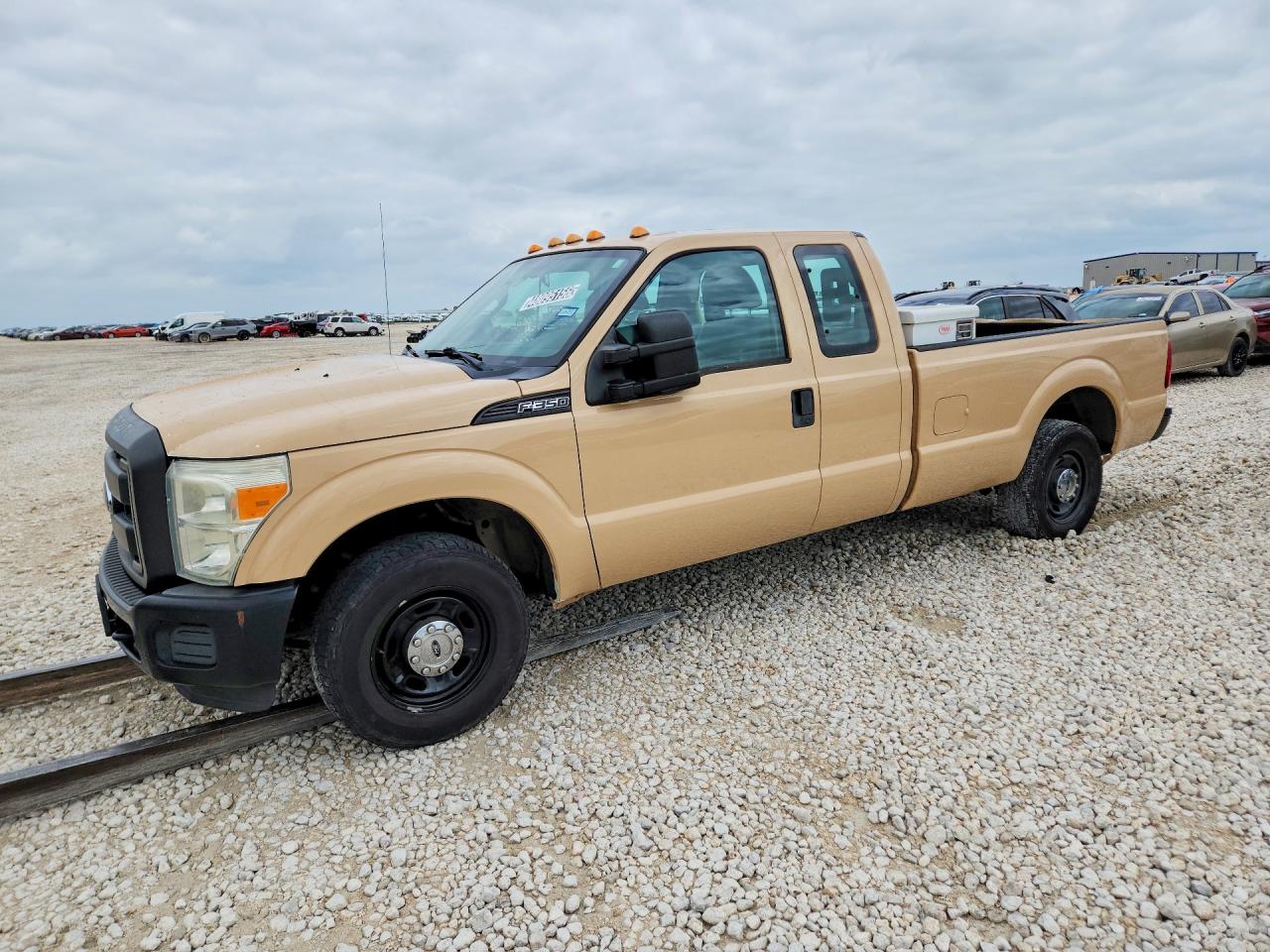 Salvage Ford F-350 Image