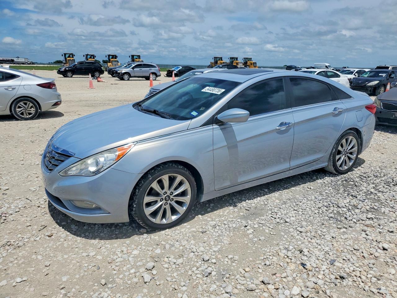 Salvage Hyundai SONATA Image