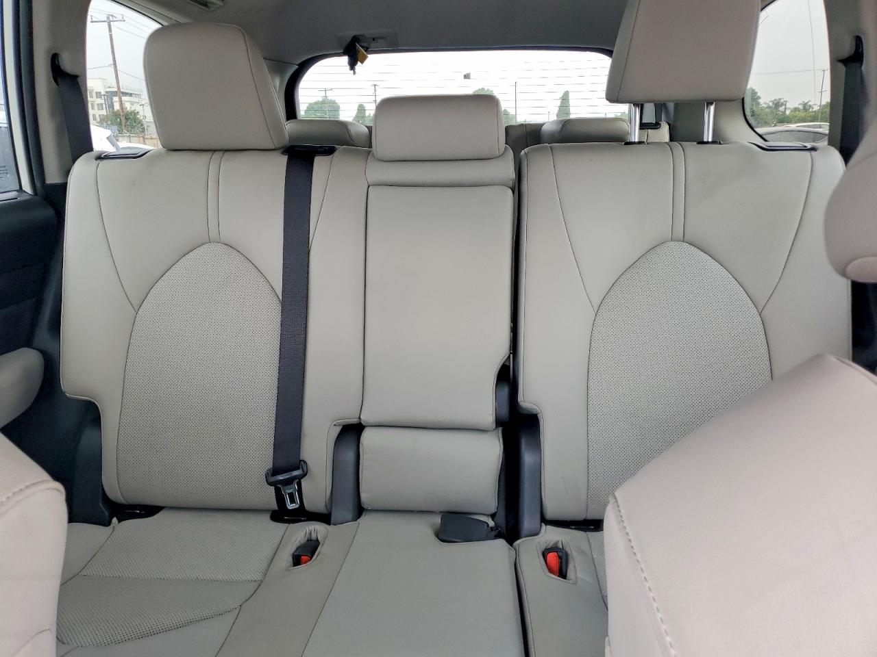 Toyota Grand Highlander Xle