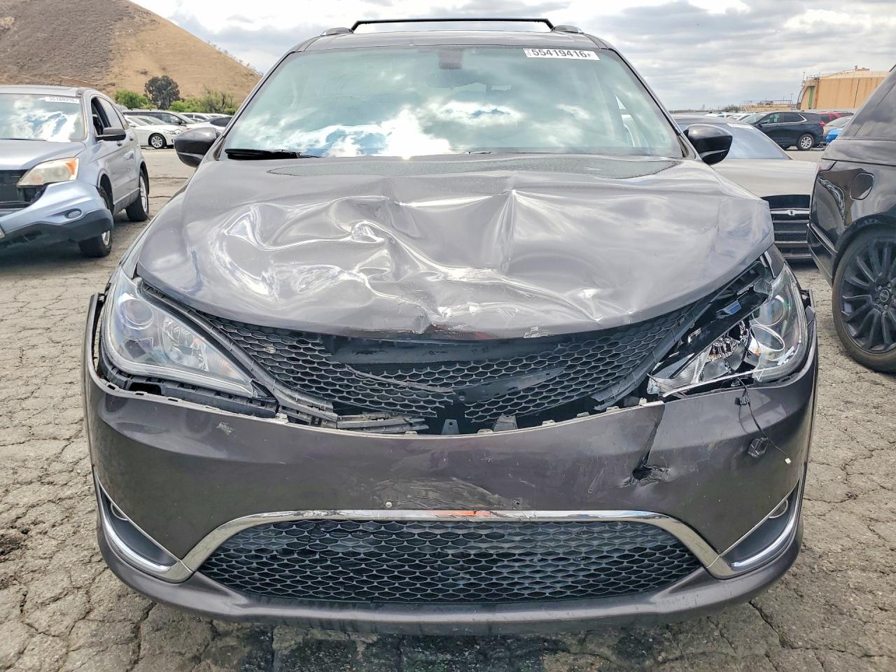 Chrysler Pacifica Touring L