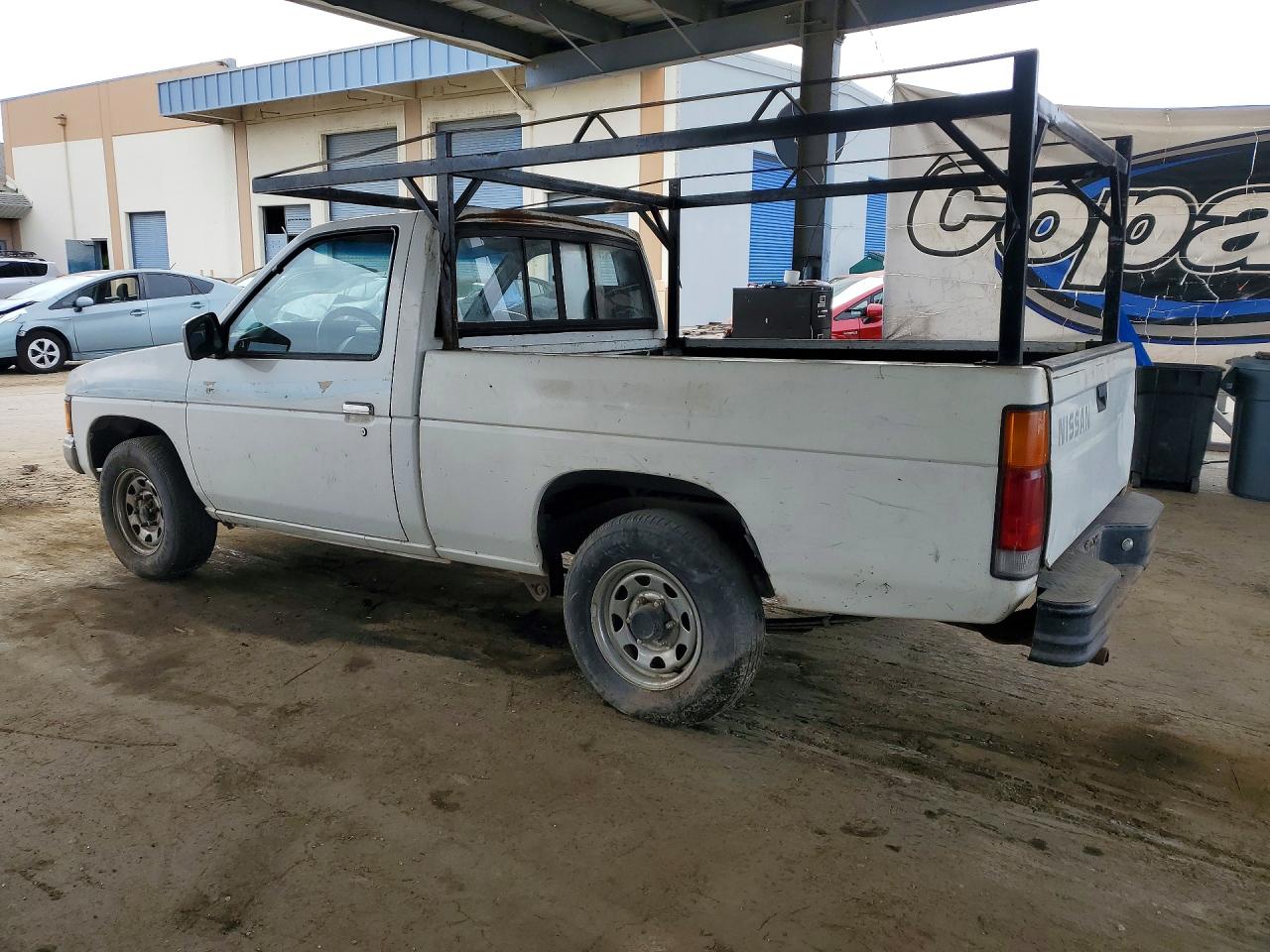Nissan Navara Base