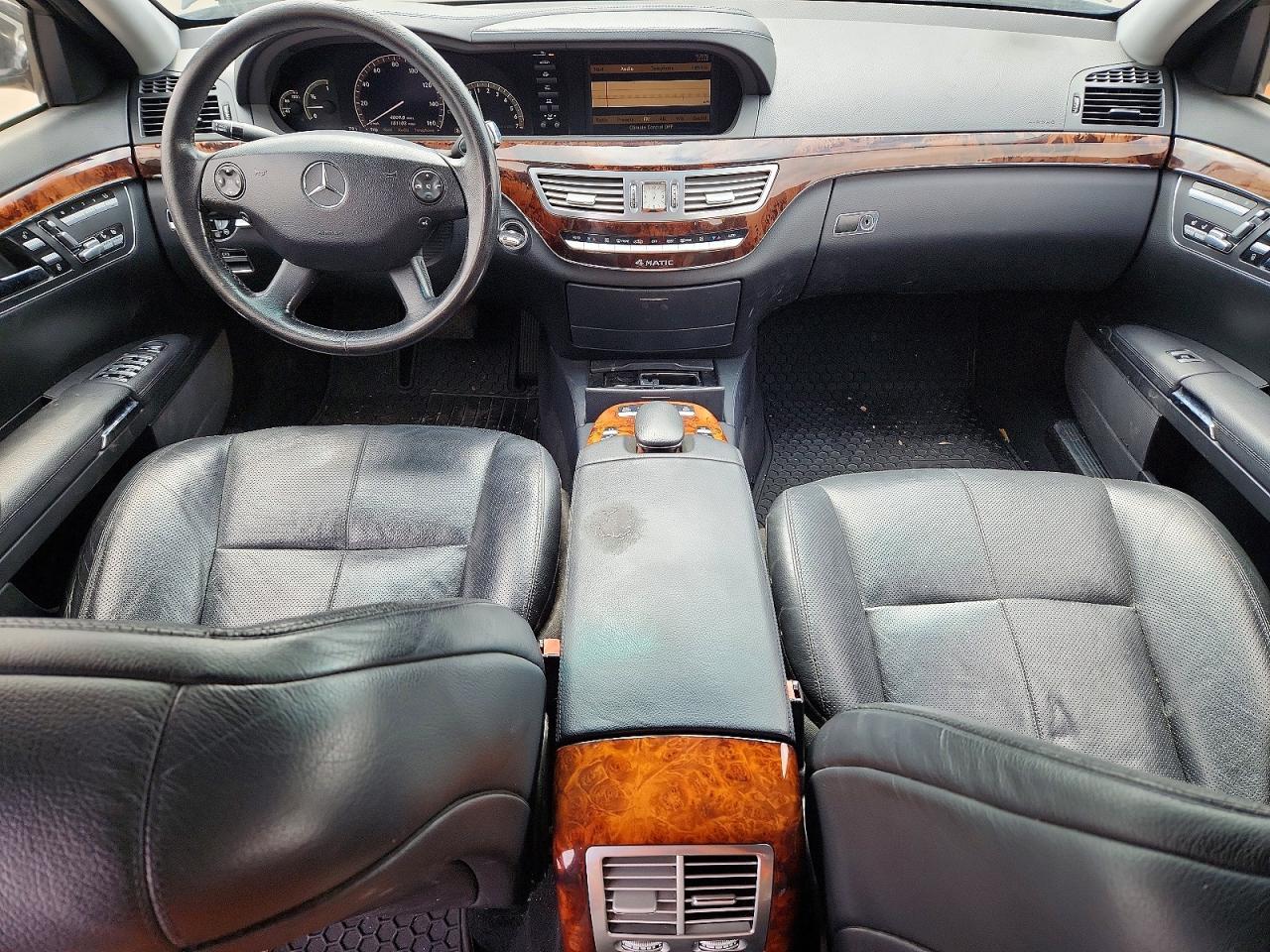 Mercedes-Benz S-Class 550 4matic