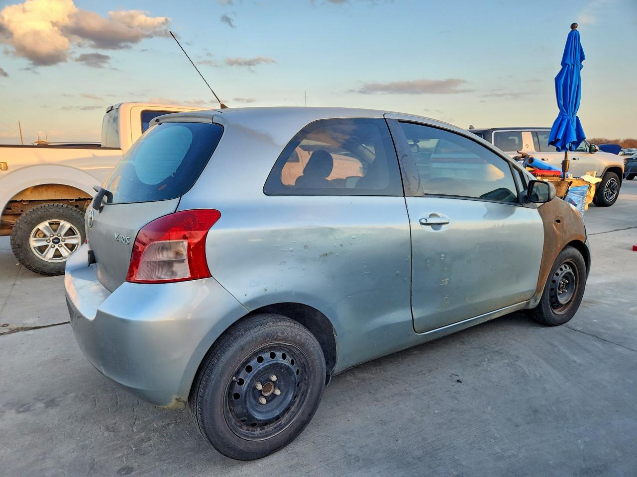 Toyota Yaris Base