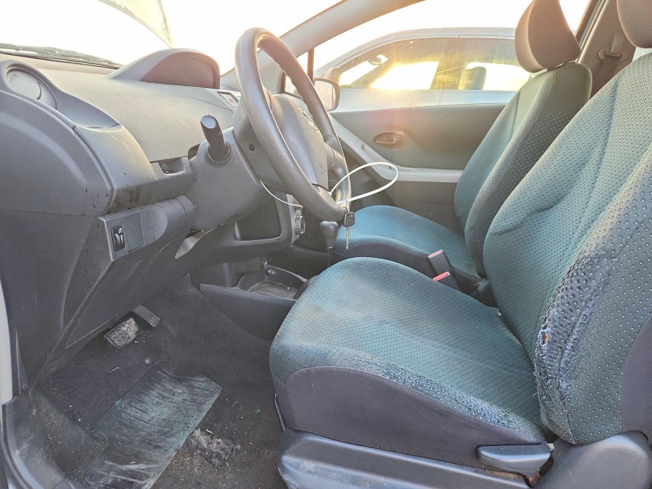 Toyota Yaris Base