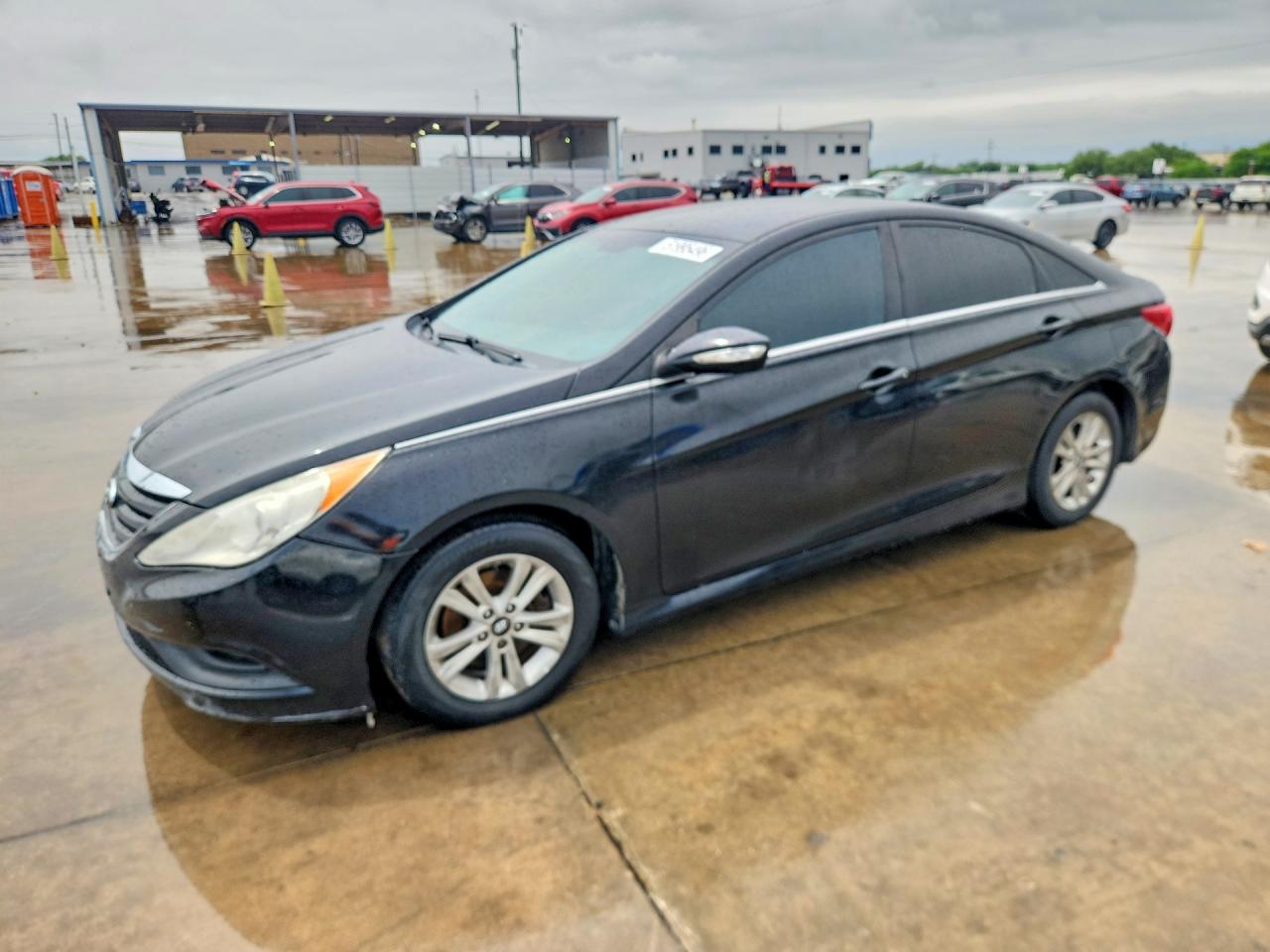 Salvage Hyundai SONATA Image