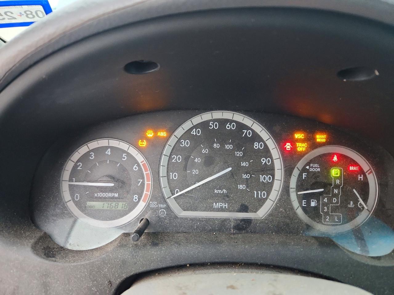 Toyota Sienna Le 8 Passenger