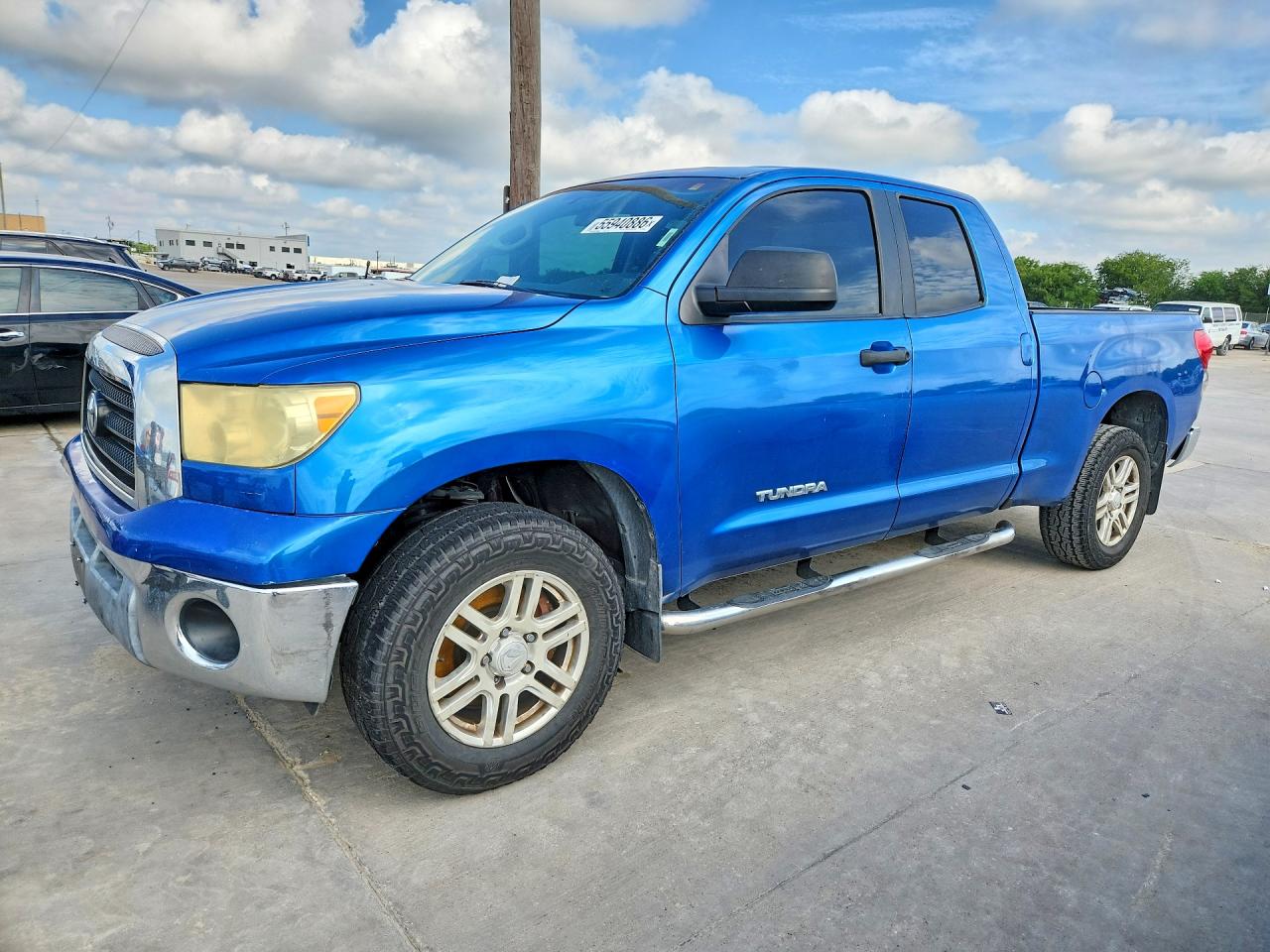 Salvage Toyota Tundra Image