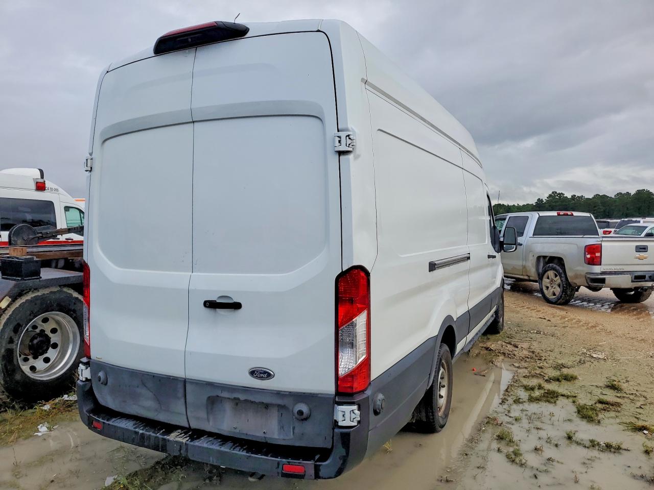 Ford Transit T-350