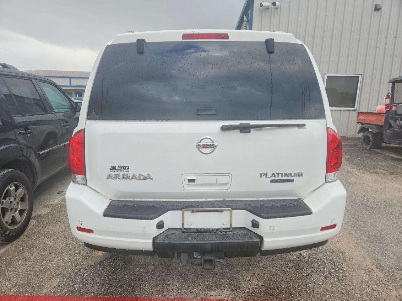 Nissan Armada Sv