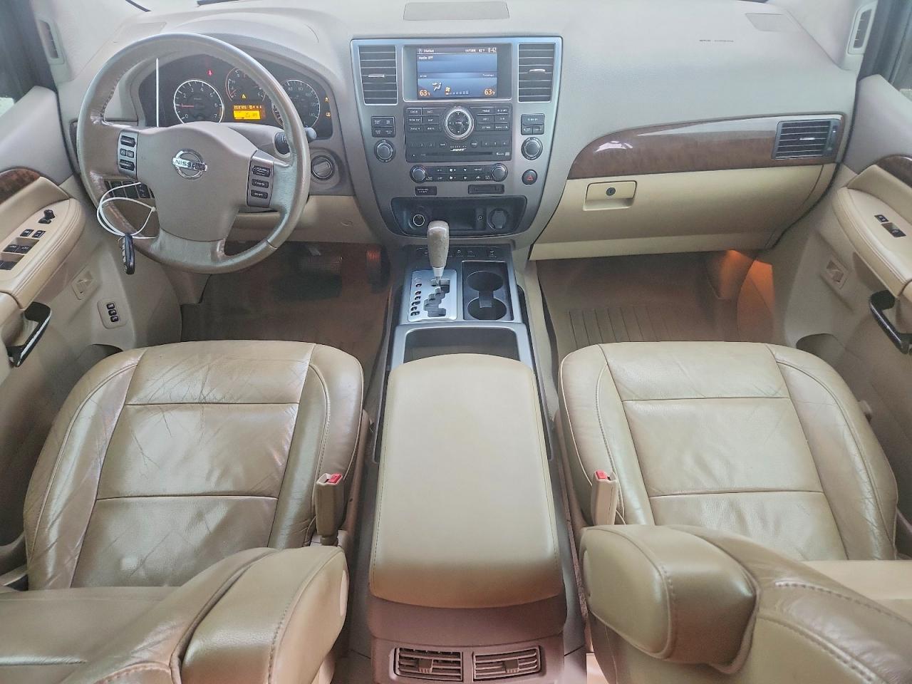 Nissan Armada Sv