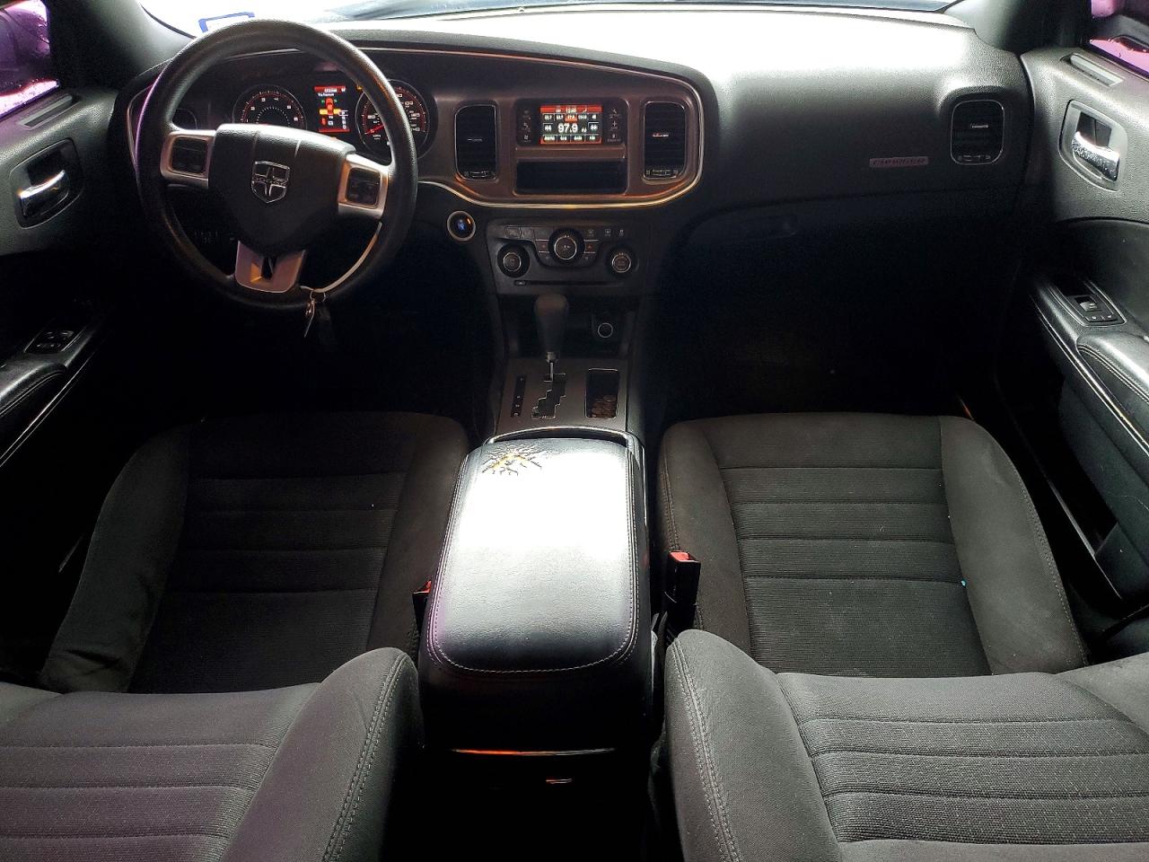 Dodge Charger Se