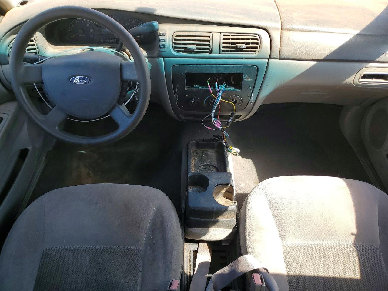 Ford Taurus