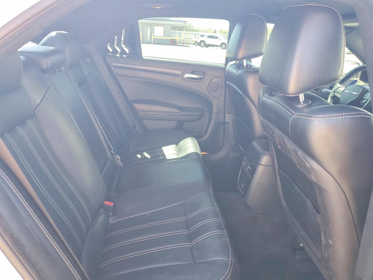 Chrysler 300 S