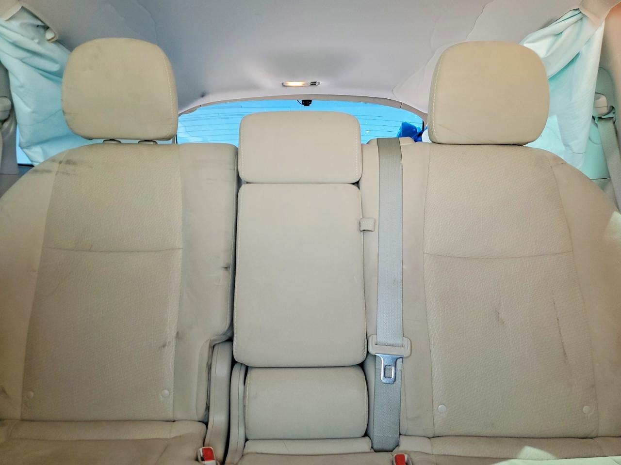 Nissan Pathfinder Sv