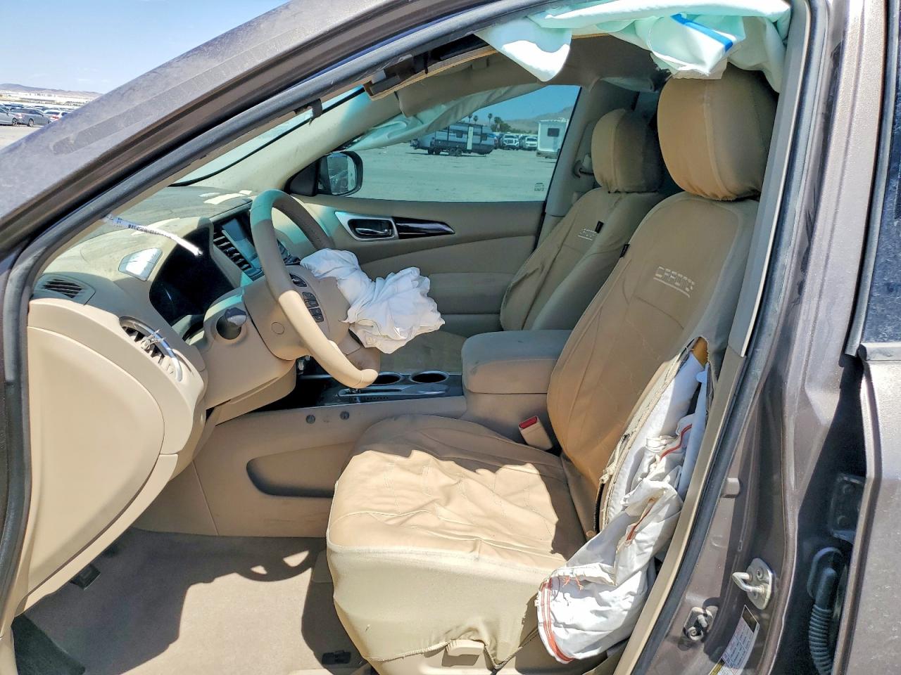 Nissan Pathfinder Sv