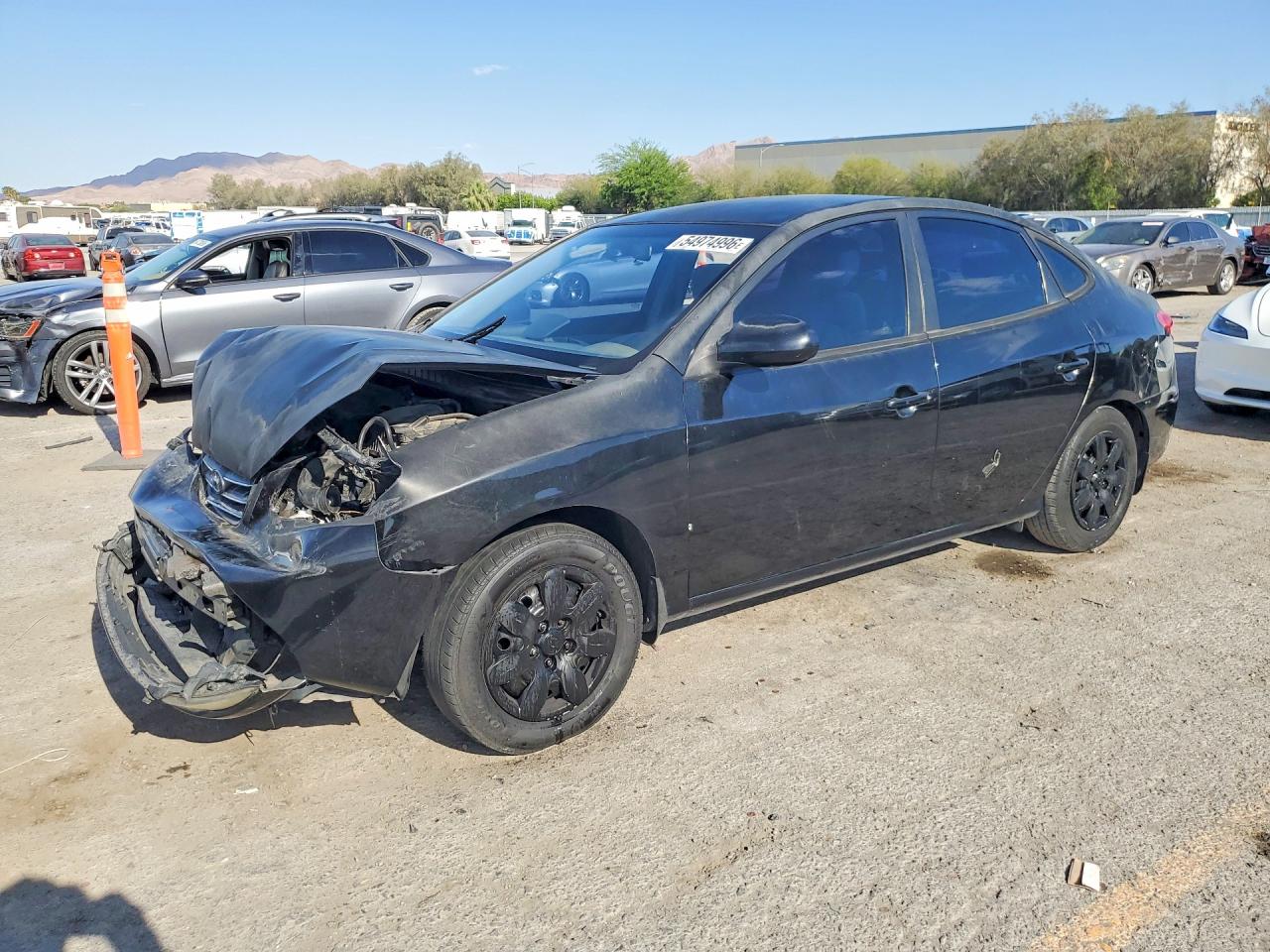 Salvage Hyundai ELANTRA Image