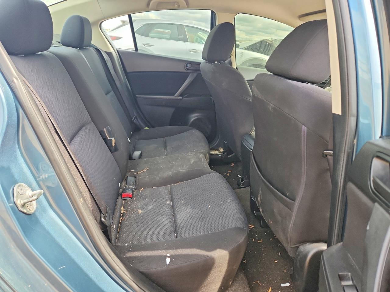 Mazda 3 I