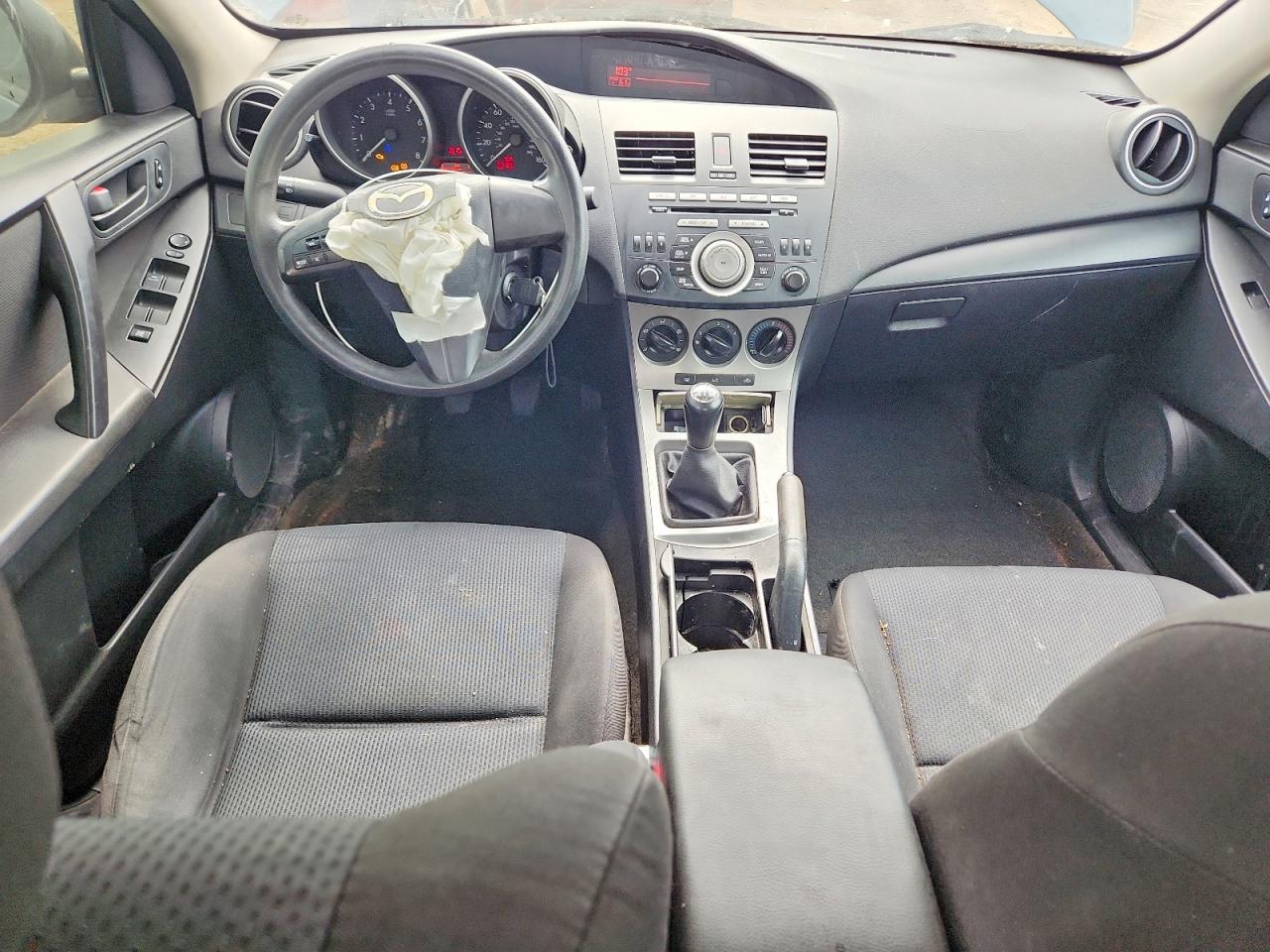Mazda 3 I
