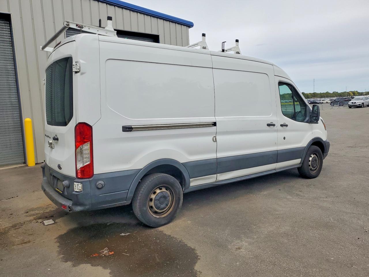 Ford Transit T-250