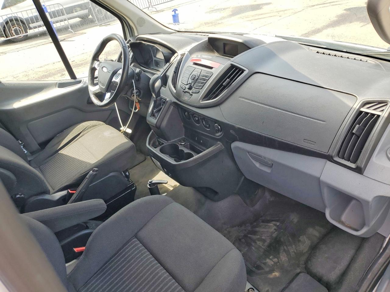 Ford Transit T-150