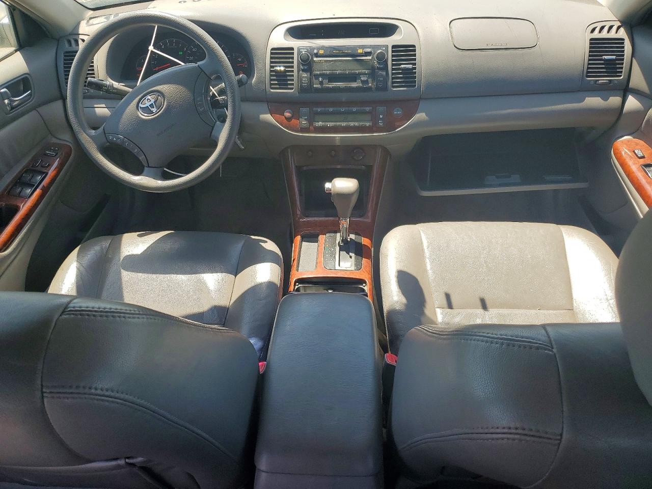 Toyota Camry Xle