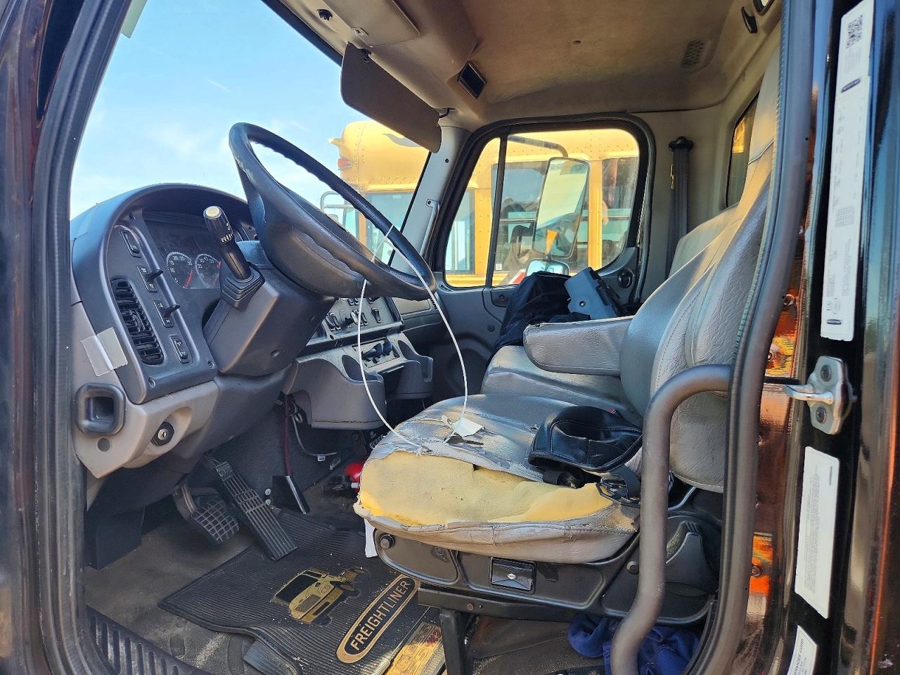 Freightliner M2