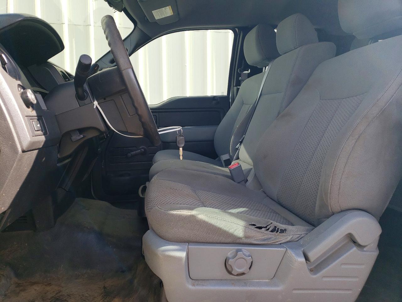 Ford F-150 Super Cab