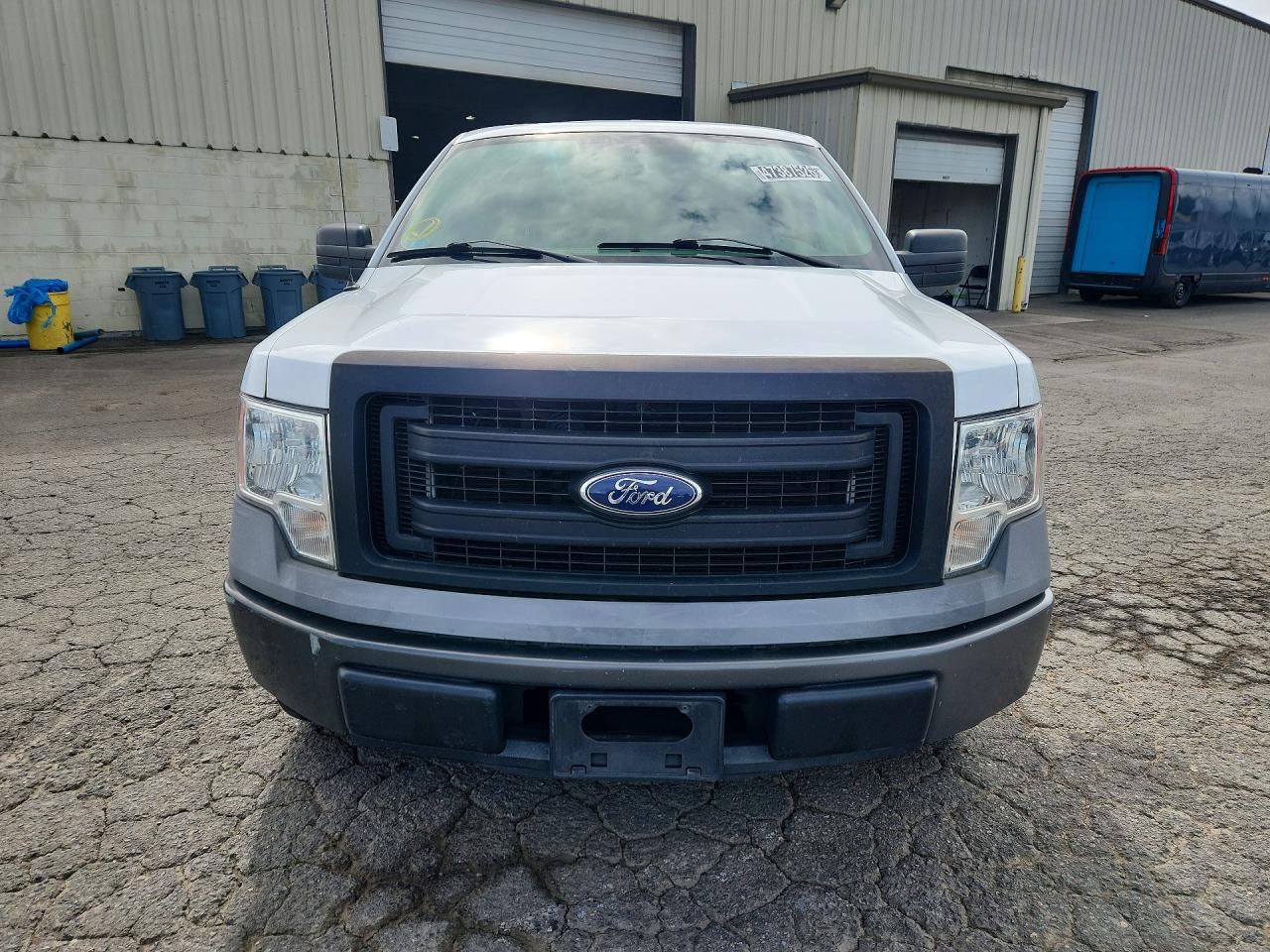 Ford F-150 Super Cab