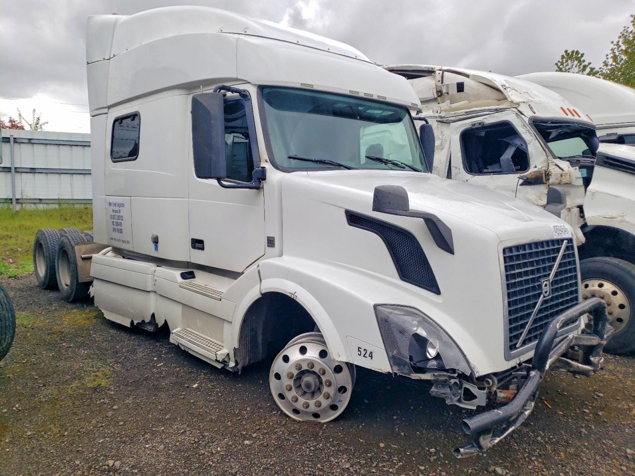 Salvage Volvo Vnl Image