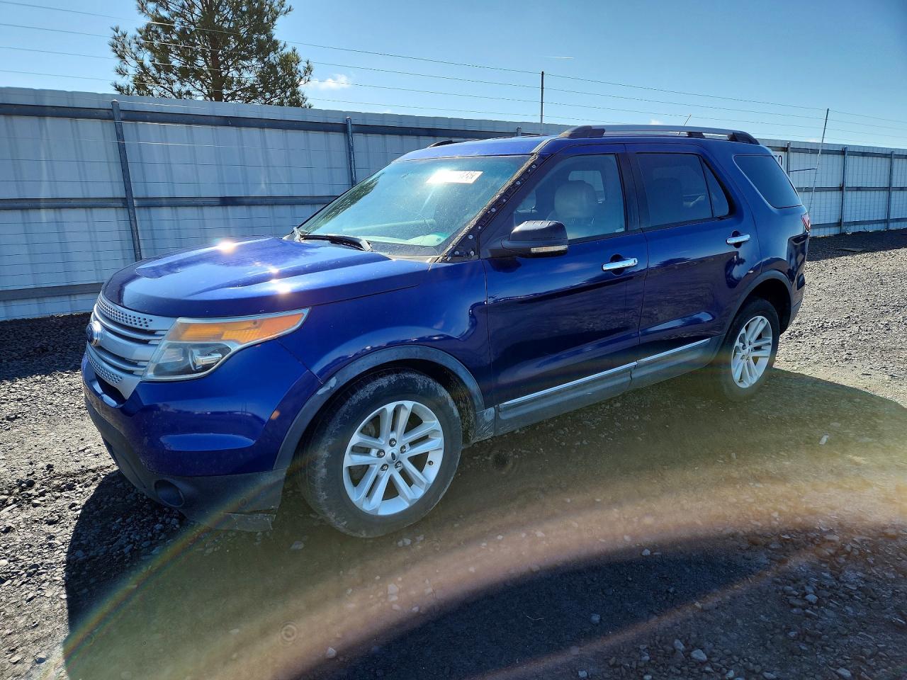 Salvage Ford Explorer Image