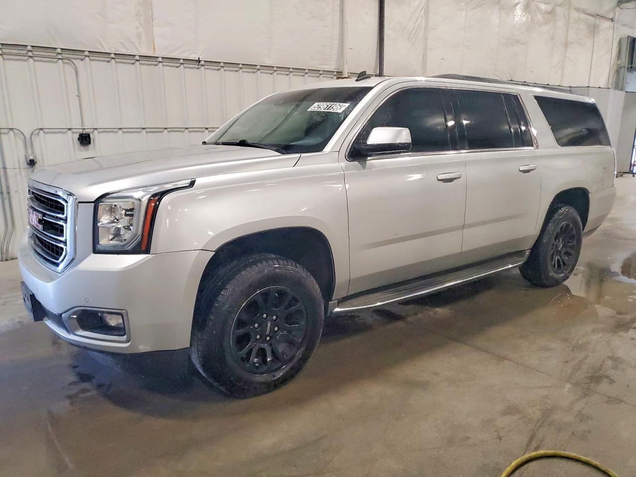 Salvage GMC Yukon Image