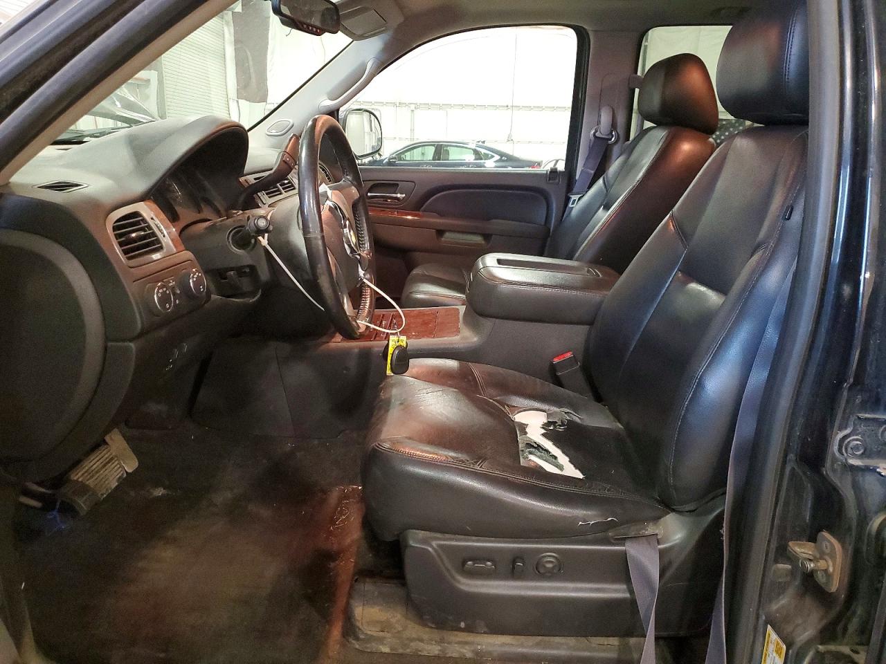 Chevrolet Suburban K1500 Ltz