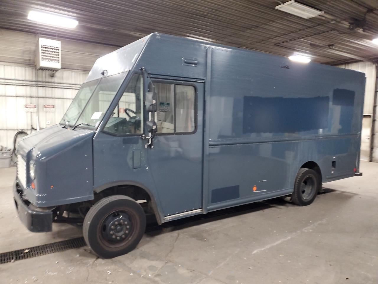 Salvage Ford F59 Image