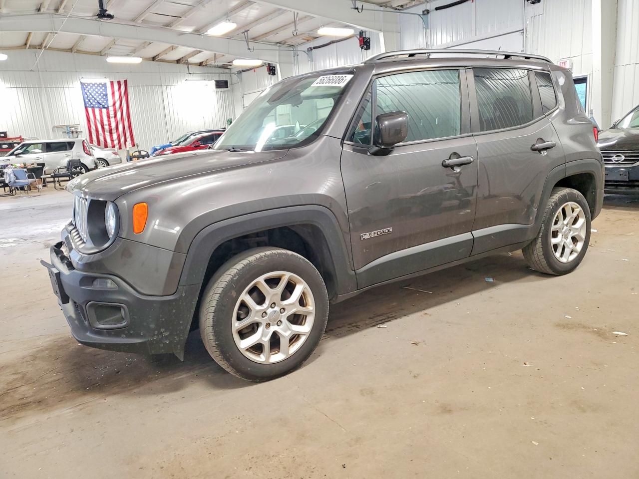 Salvage Jeep Renegade Image