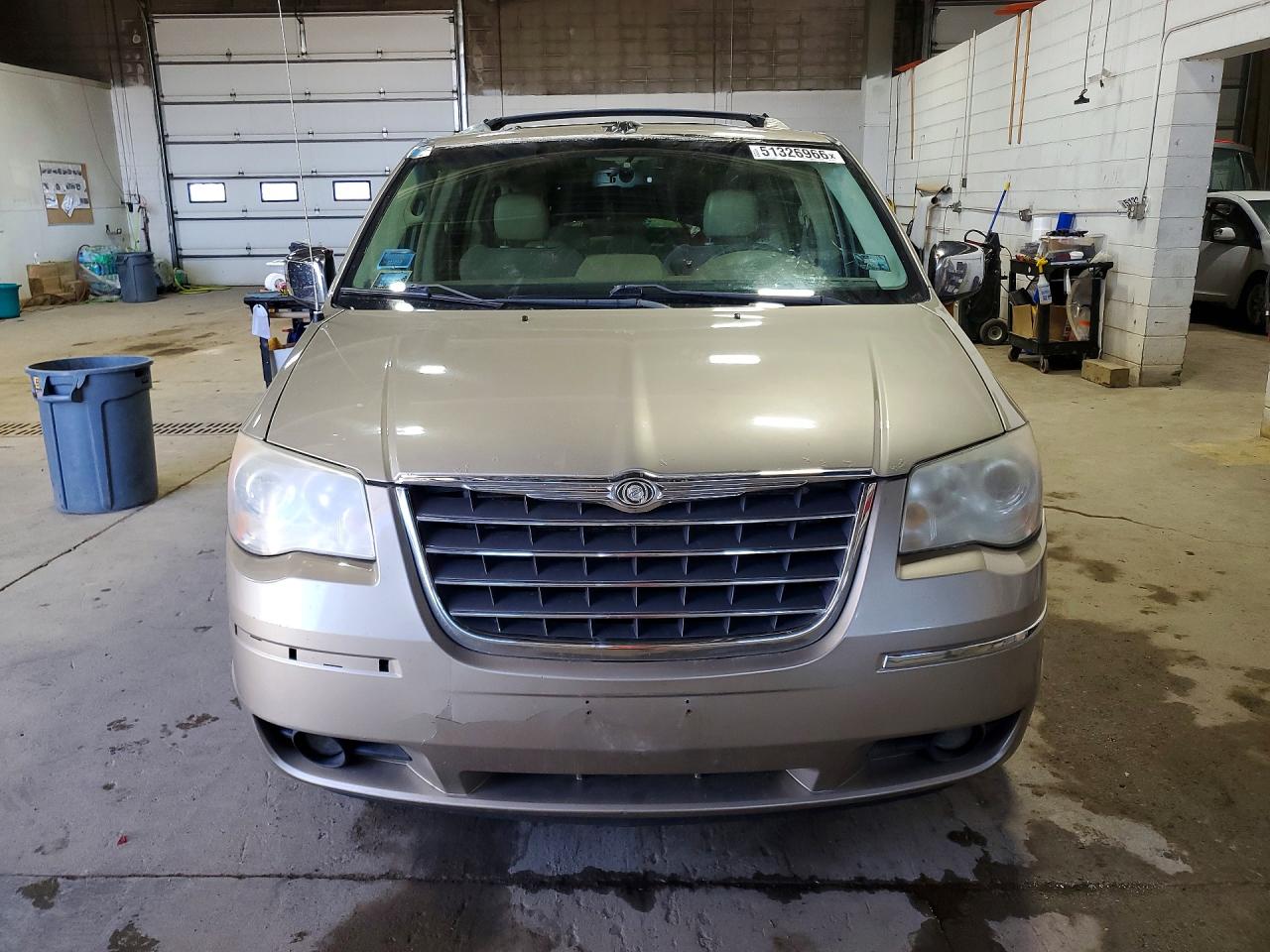 Chrysler Minivan Limited