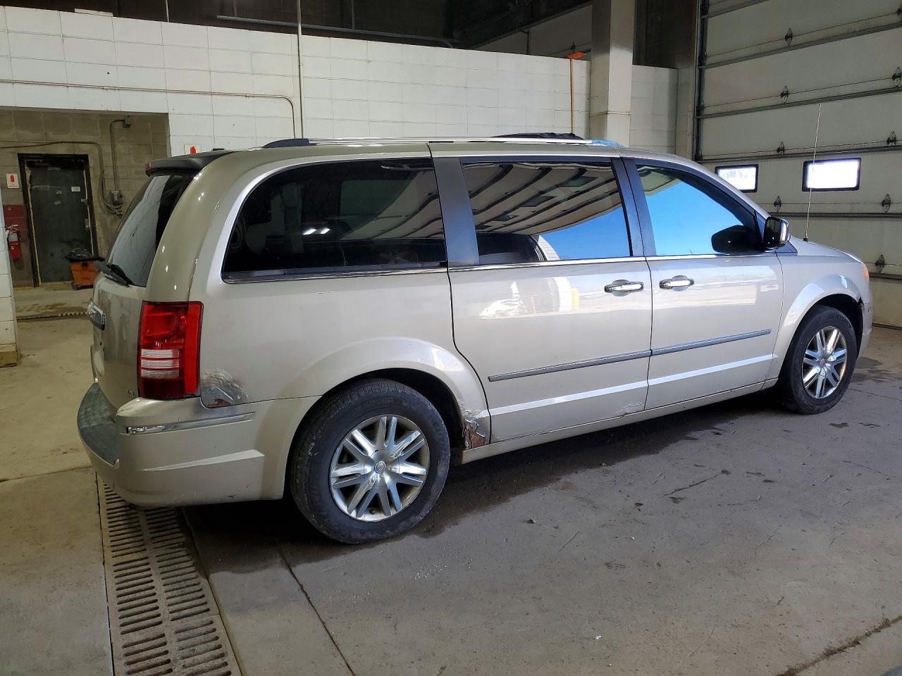 Chrysler Minivan Limited