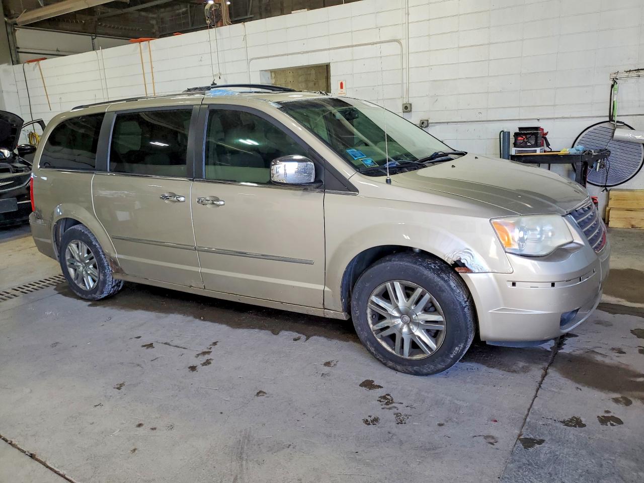 Chrysler Minivan Limited