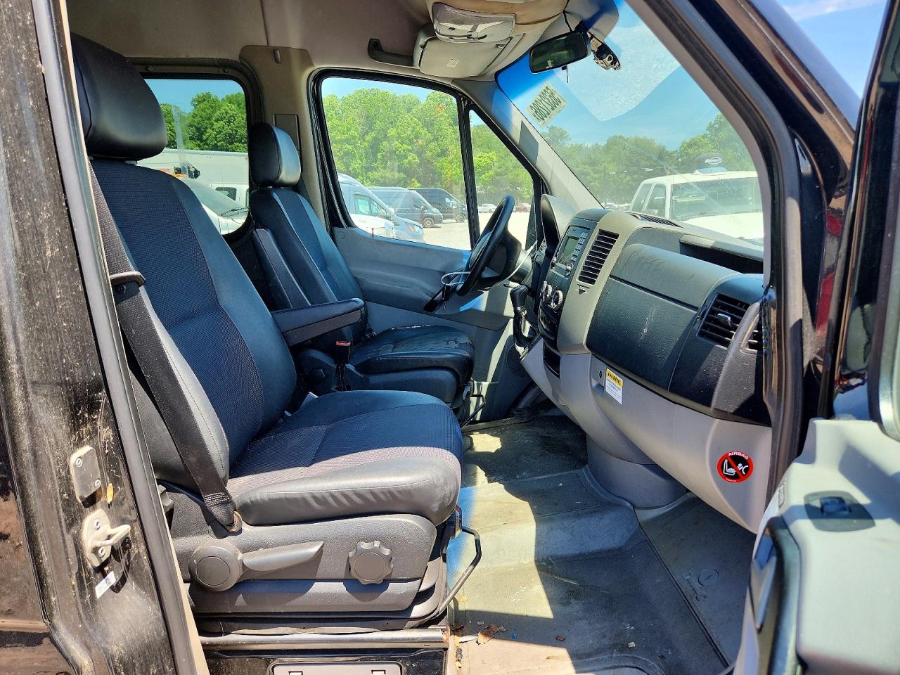 Mercedes-Benz Sprinter 2500