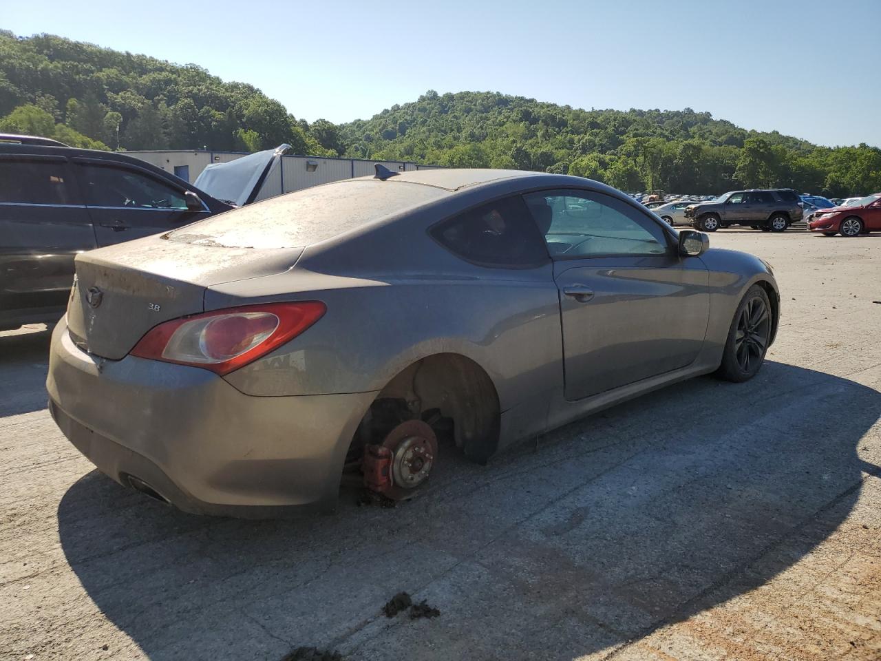 Hyundai Genesis 3.8l