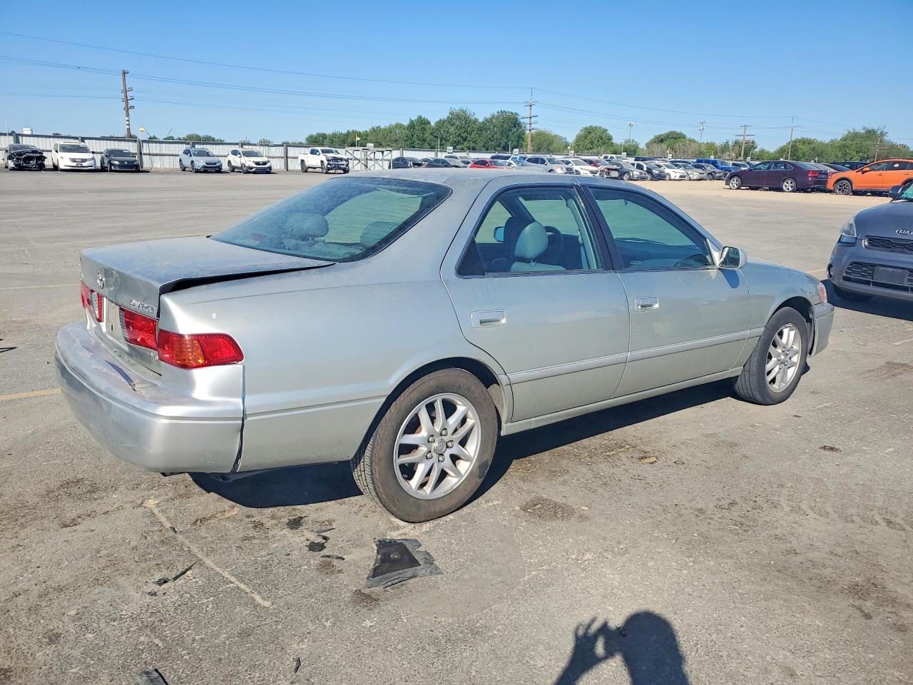 Toyota Camry Xle V6